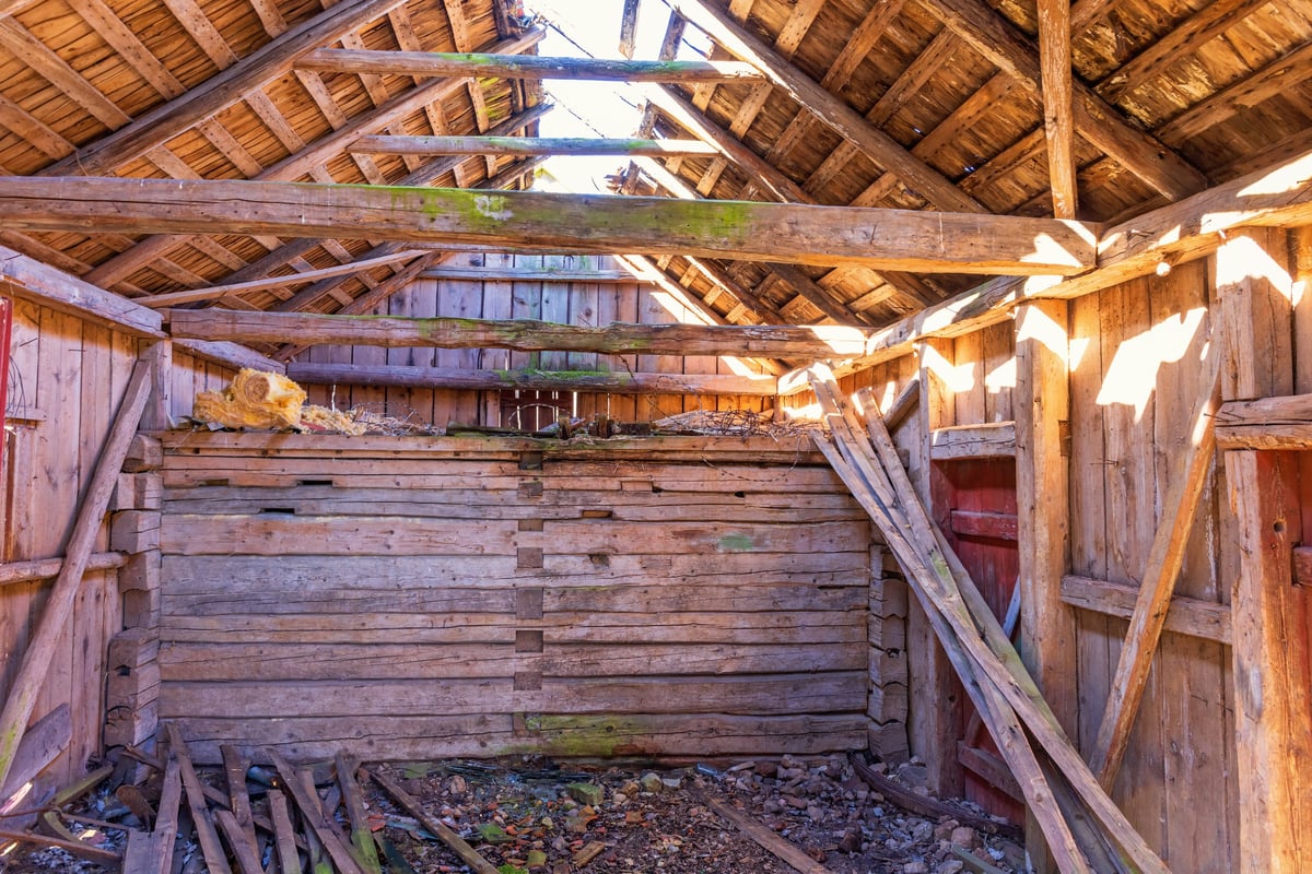 Oak frame house construction